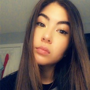 Meet your Posher, Romina